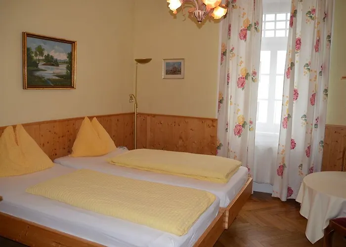 レーヘナーホフ ホテル 3*